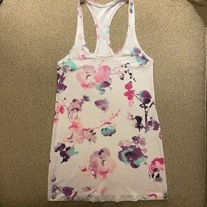 Lululemon Cool Racerback Blurred Blossoms Multi Colour Tank Size 2